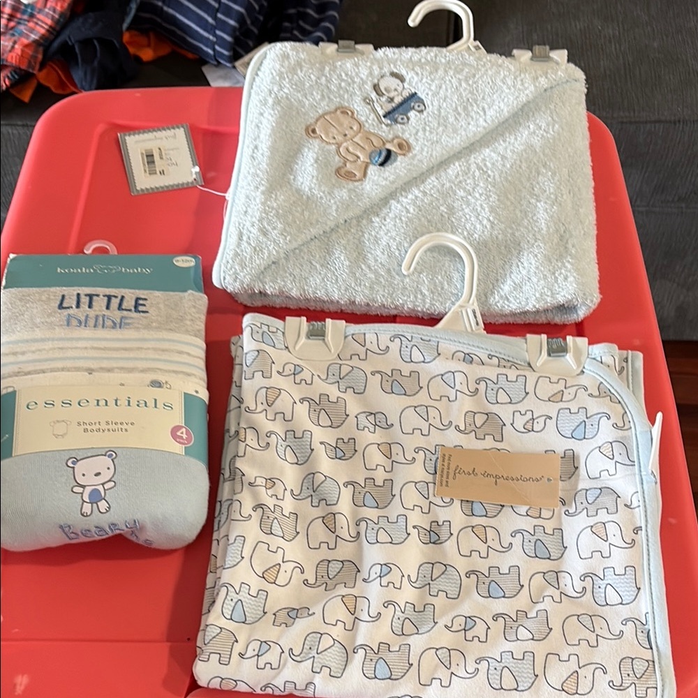 Baby Hooded Towel & Blanket Set and 4 short sleeve body suit bundle